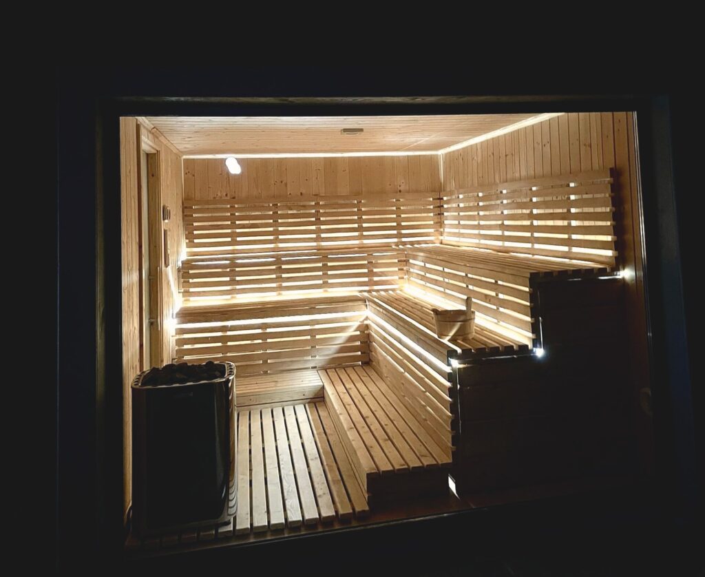 Sauna fińska z piecem Harvia – Strefa SPA, Rudawka Rymanowska